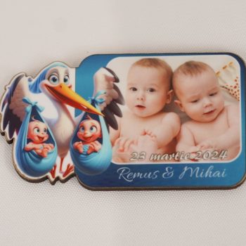 Mărturie magnet din lemn Gemeni Băiat+Băiat M5 - imagine 2